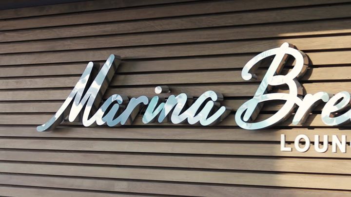 Marina Breeze LoungeBar