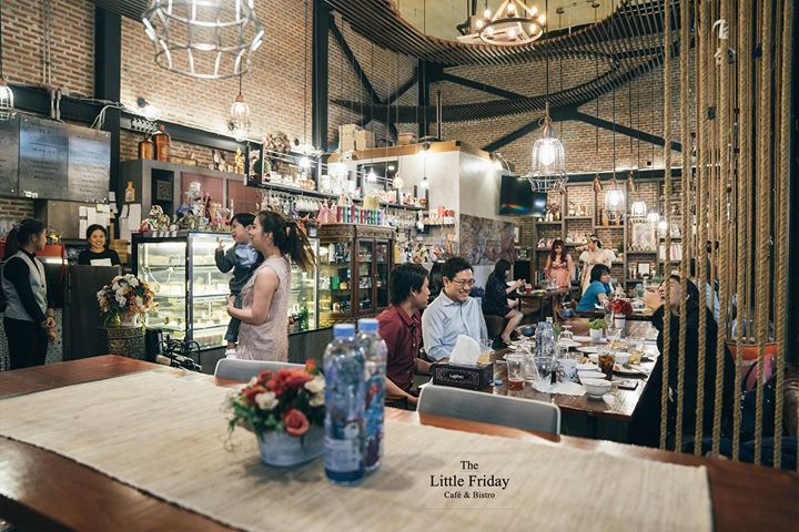 The Little Friday Café & Bistro Bangbon