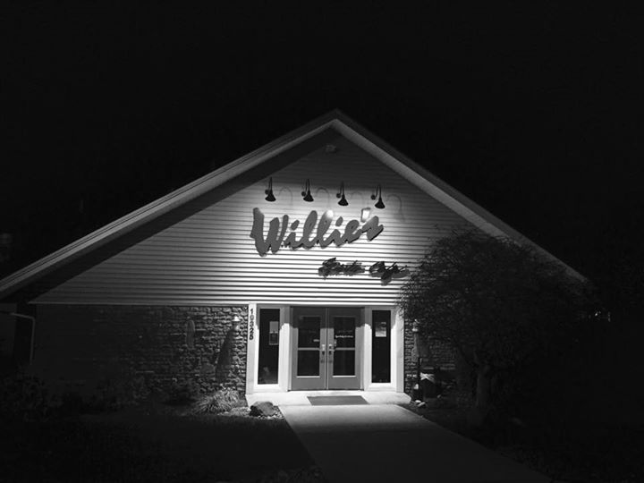 Willie's Sports Cafe' / Hidden Valley Lake