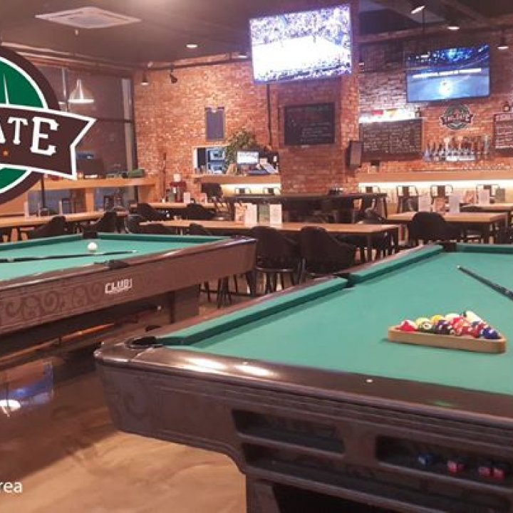 Tailgate Tavern Sports Bar and Grill