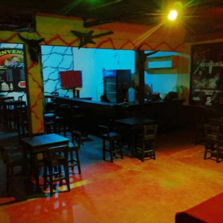 León Negro Sport Club Bar