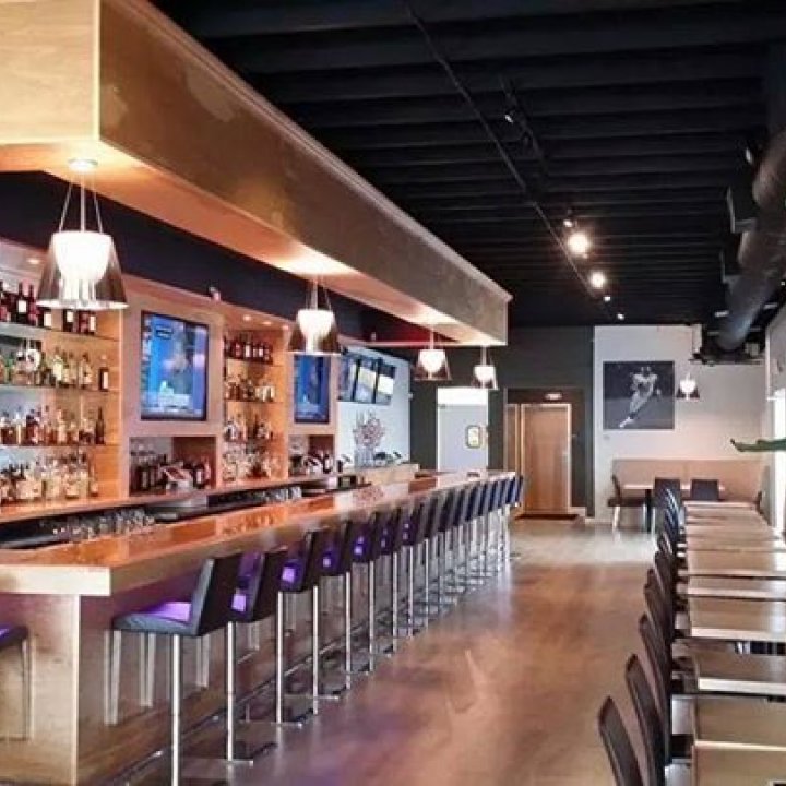 Sports One Bar & Lounge