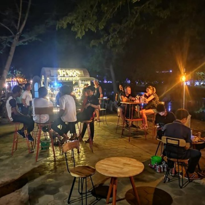 Siem Reap Prosecco Cocktail Bar
