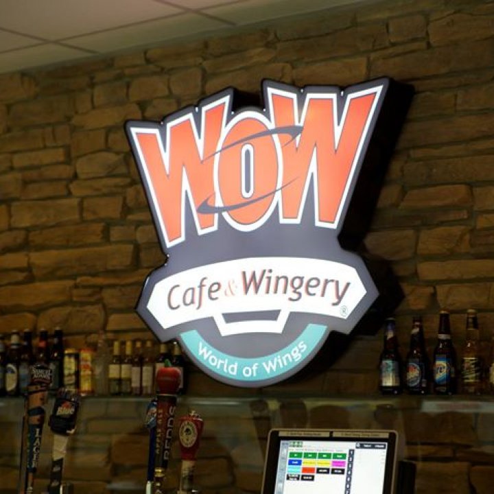 WOW Cafe- American Grill & Wingery, Adrian, MI