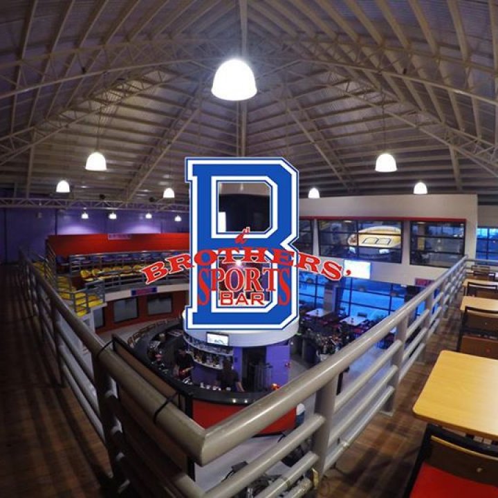 D'Brothers Sports Bar and Grill