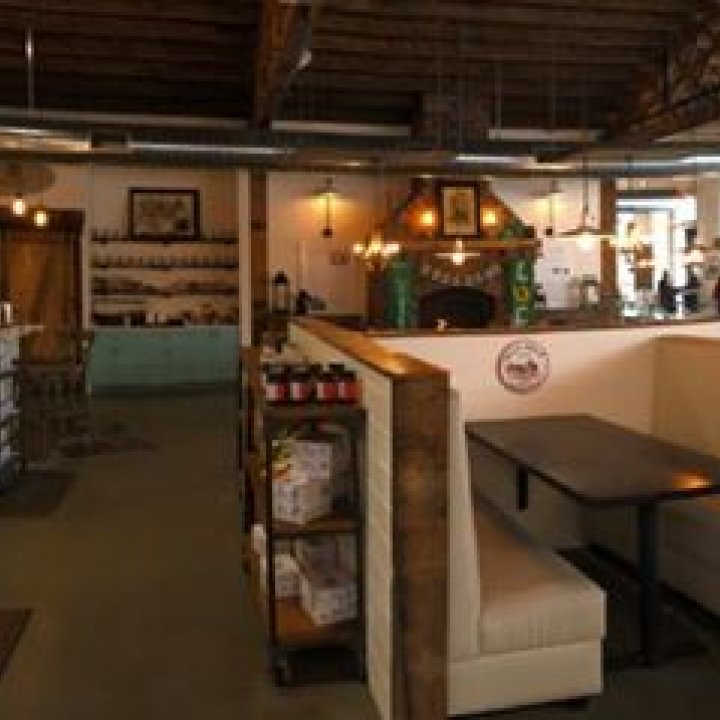 Josiah's Coffeehouse, Cafe & Bakery