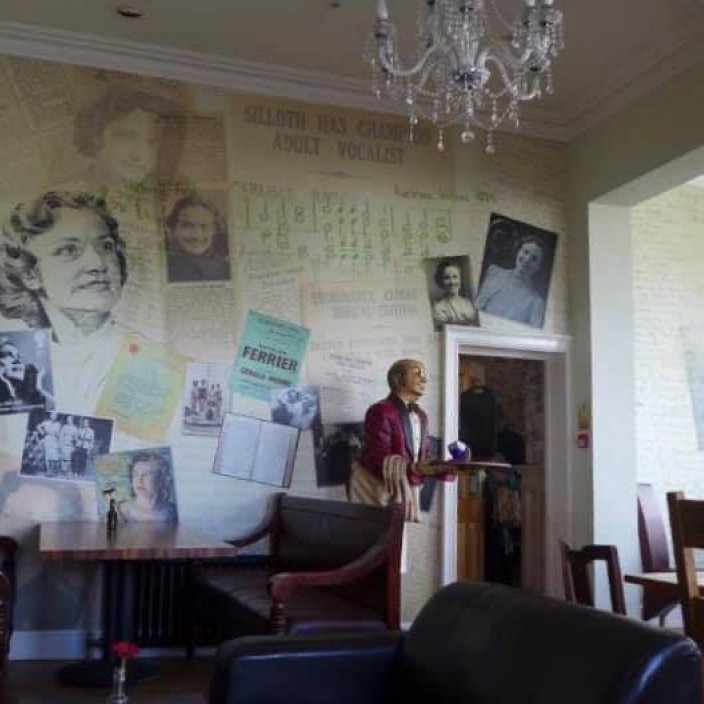 Mrs Wilson's Coffee House & Eaterie