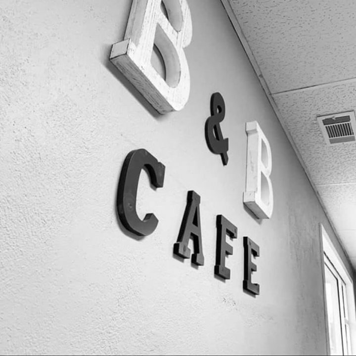 B&B Cafe